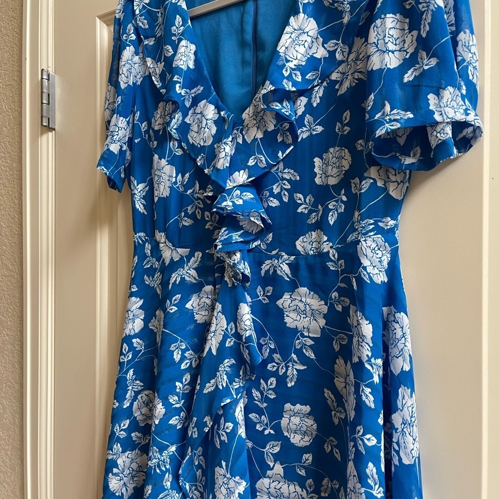Lulu’s blue floral ruffled mini dress - Picture 5 of 7